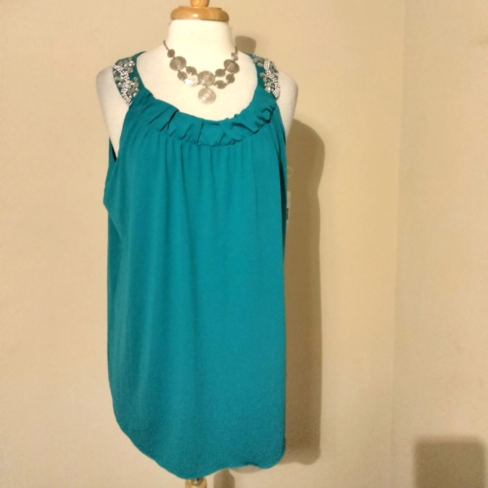 NWT New Directions Top
